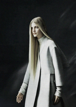 dormanta:  &ldquo;Palazzo D’Inverno&rdquo; by Julia Hetta for IO Donna September 2013