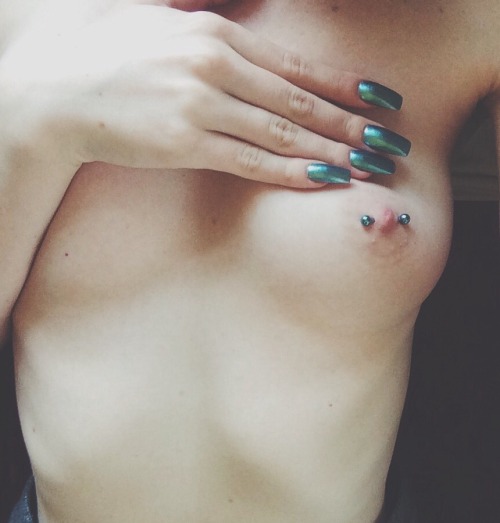 bnvlnt:  My nails match my nipple rings 👼👸 adult photos