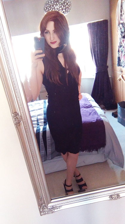 lucyrosecdx: nikkidoesclothes:   I’ve been wanting to revisit this outfit/dress with make-up a