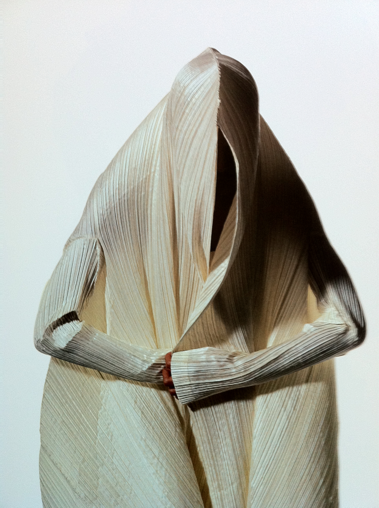likeafieldmouse:  Irving Penn/Issey Miyake 