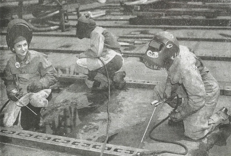 formfollowsfunctionjournal:  Brooklyn Navy Yard WWII 