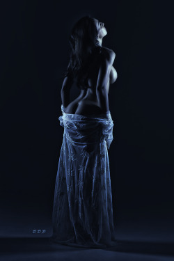 sunnscope:  Blue Nude