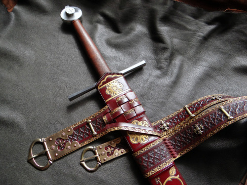 A recently completed ‘Effigy’ style scabbard build for the Albion Baron