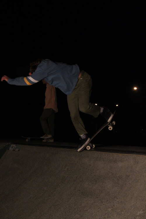 Late night skating - Toby