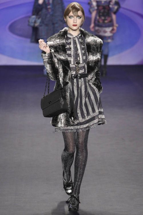 ANNA SUI FALL/WINTER 2014 – NEW YORK FASHION WEEK Anna Sui Fall 2014 - Fashion designer A