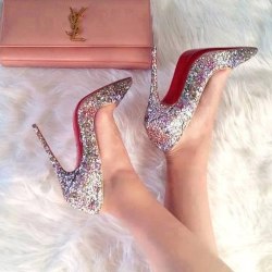 sexyshoesblog:  Do you like this? Pls visit