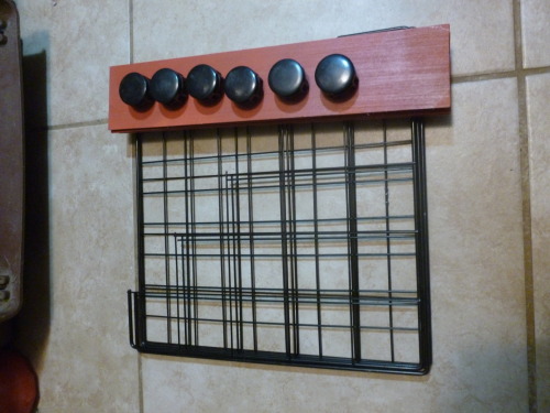 shejackalarts:  So…people liked the display I’ve been using for the last few years that I never thought to share online….so here I am sharing it…
