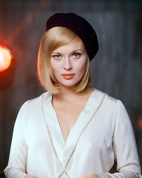 mattybing1025: Faye Dunaway photographed for Bonnie and Clyde, 1967.