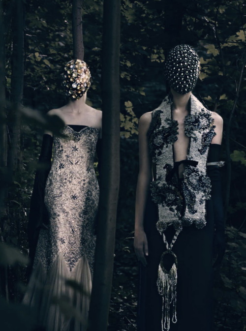 Models:  Irina Kravchenko, Kayley Chabot, Esther Heesch, Magdalena Jasek, Tess Hellfeuer, Kat Chadwi