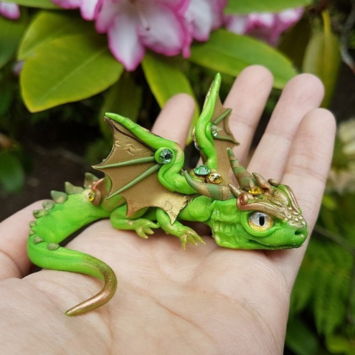 dovewithscales: dzamie: sosuperawesome: Witch Dragons / Halloween Ornaments / Baby Dragons Makosla 