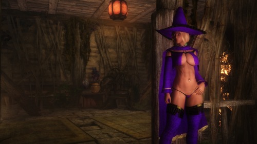 Mod Update: Sexy Robes and Hats v1.1 !v1.1 includes these changes:- Fixed the weighting of the hats.