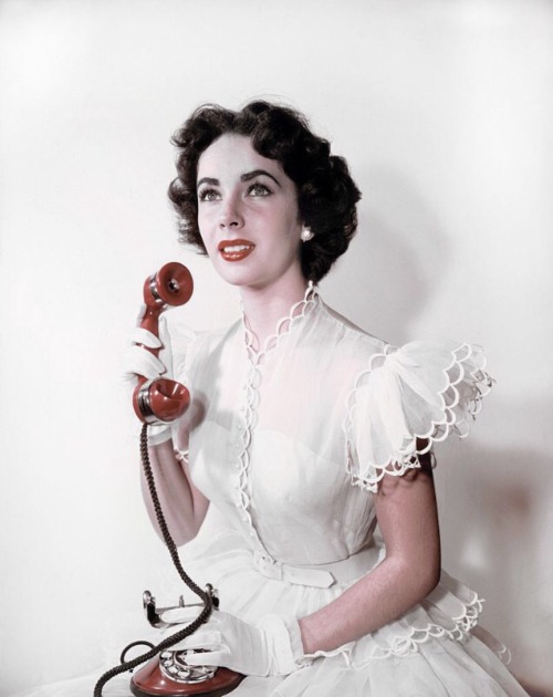 m-a-d-o-n-n-a:  Elizabeth Taylor, 1953  adult photos