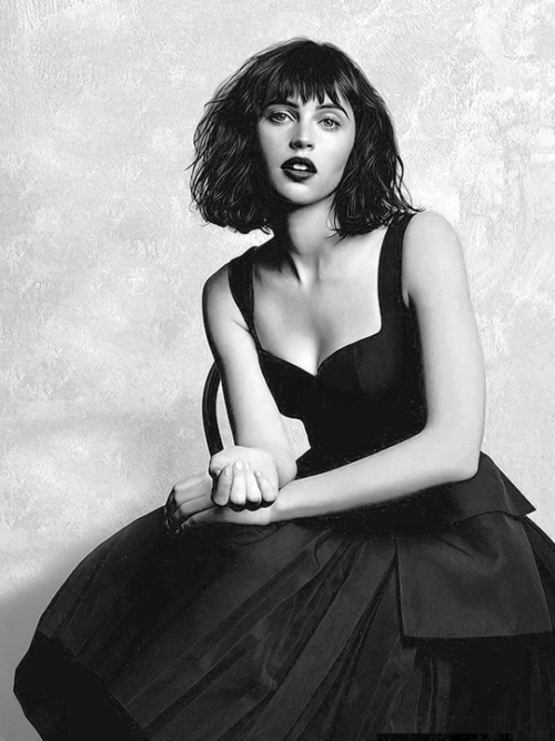 dailyfelicityjones:Felicity Jones photographed by Danielle Levitt.