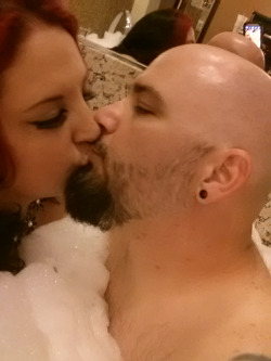 rage-n-pixie:  Bubble bath playtime with