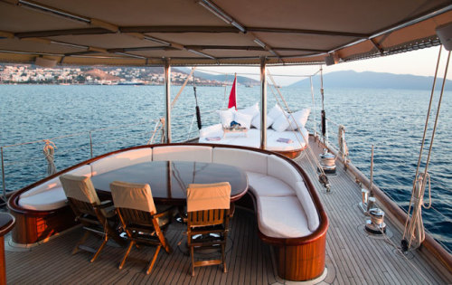 Vip Gulet Regina Charter in Turkey -  56Mt. Length 9,50Mt. breadth total 6 cabins 12 people capacity