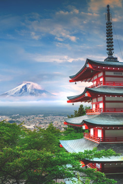 elvenlake:  Mt Fuji & Chureito Pagoda