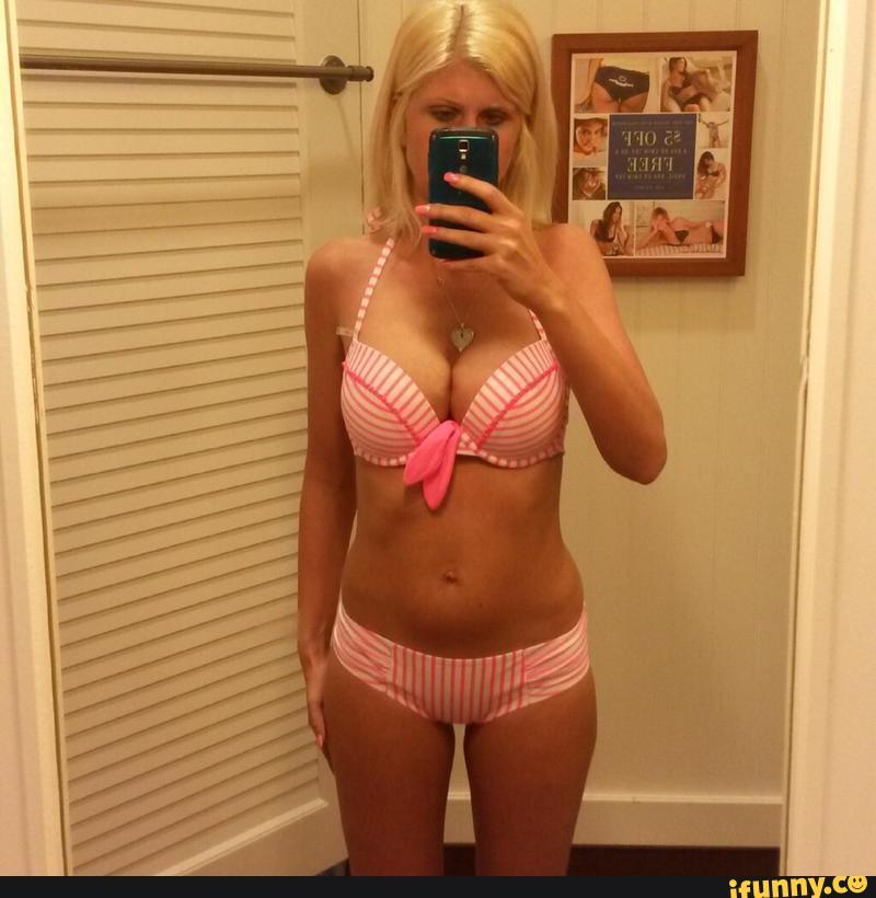 ilovemomincest:  Some sexy mommy selfies  Kik-masseffe55