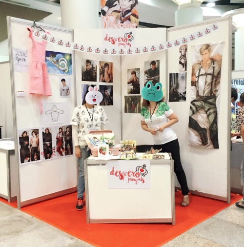 brilcrist:  Me and @yoanpinky booth at Anicult and second photo is Ayano Yamane sensei (mangaka View