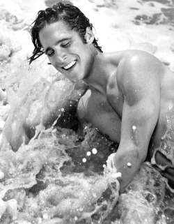 meninvogue:  Diego Boneta 