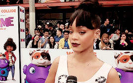 Rihanna ∞