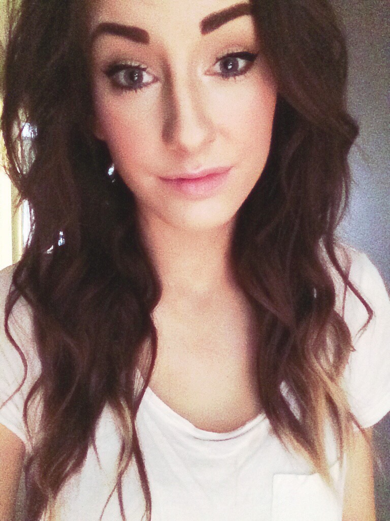 kelsieebabee:  Well hello tumblr