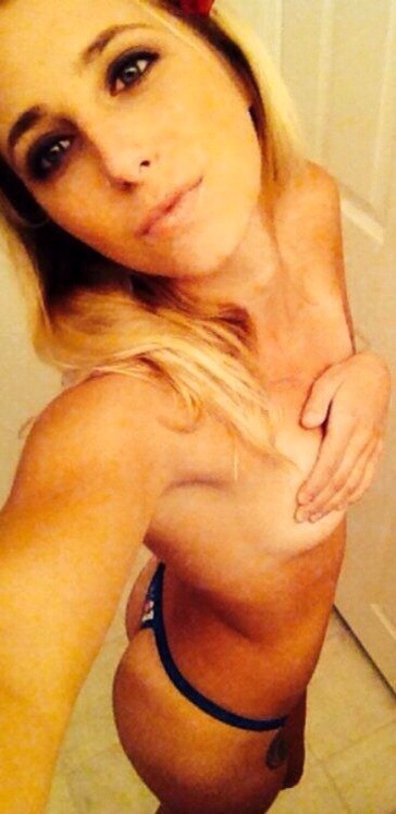 Hot Selfie Heaven