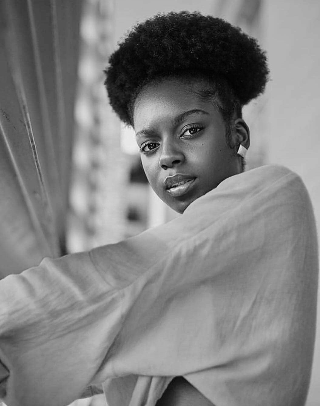 kingjazziedad:  Gorgeous. Beautiful. Sweet Smile DeliciouslySexy. DARKSKINNED Mami.💚