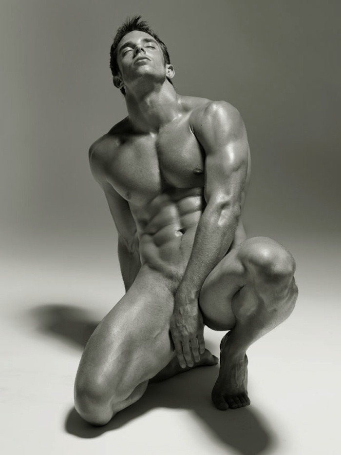 favhob:  galerie-d-amour:  malephoto:  Ivan Scannell | ph. David Vance  Shine bright