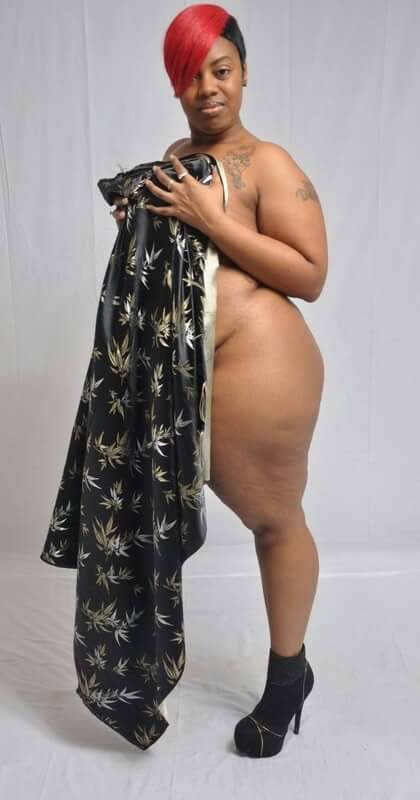 blackandchillx:  Strawberri kandii