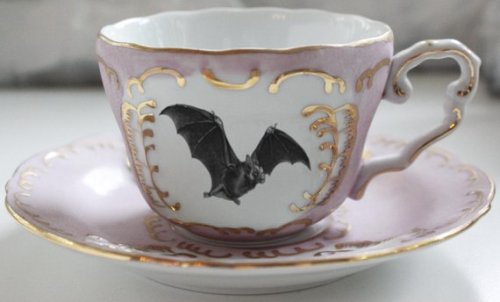 mizstorge:Bat tea pot, creamer, sugar bow, and tea cupl. Available at AngiolettiDesigns 