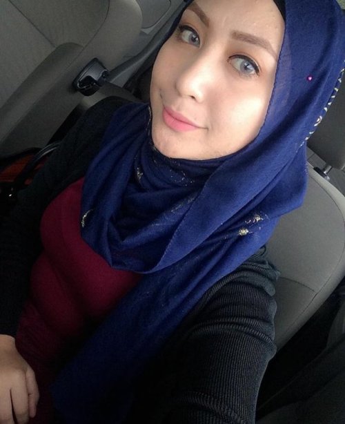 awekcomel:Random hijab girls 2