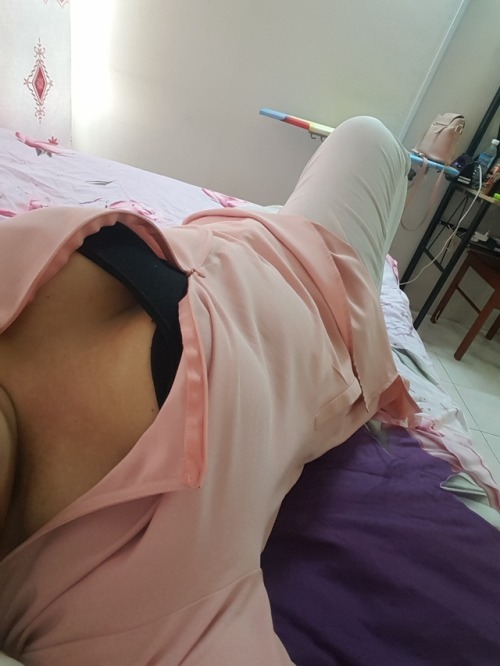 liajasmine: Penat nyaaaa… i need a massage…
