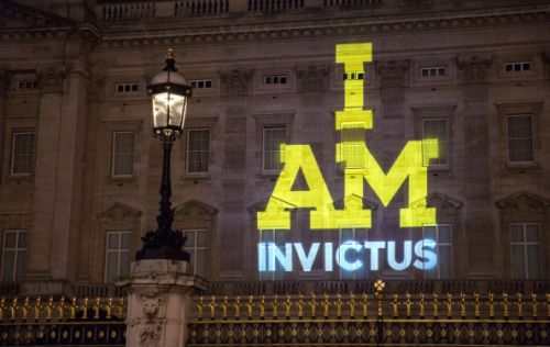 teaandroyalty:Buckingham Palace lighting it up for the Invictus Games 