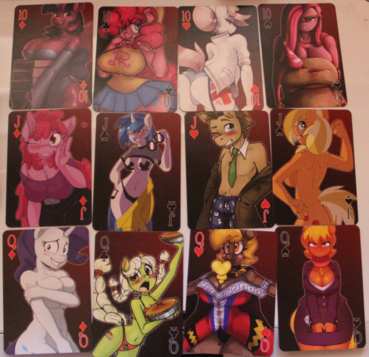 foxintwilight:  lil-miss-eidi:  The first test deck for Full Service Series 2!(Click