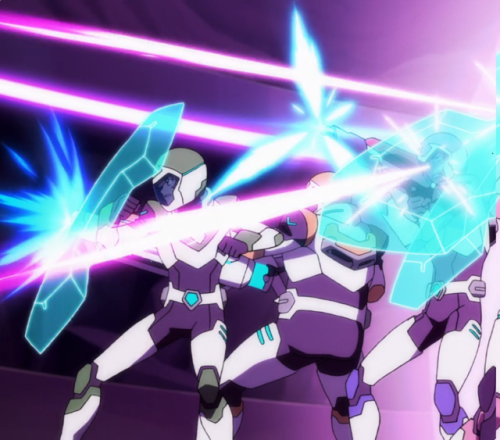 myeverlastingship:I like how Pidge gets closer so she can cover Lance while he’s shooting.