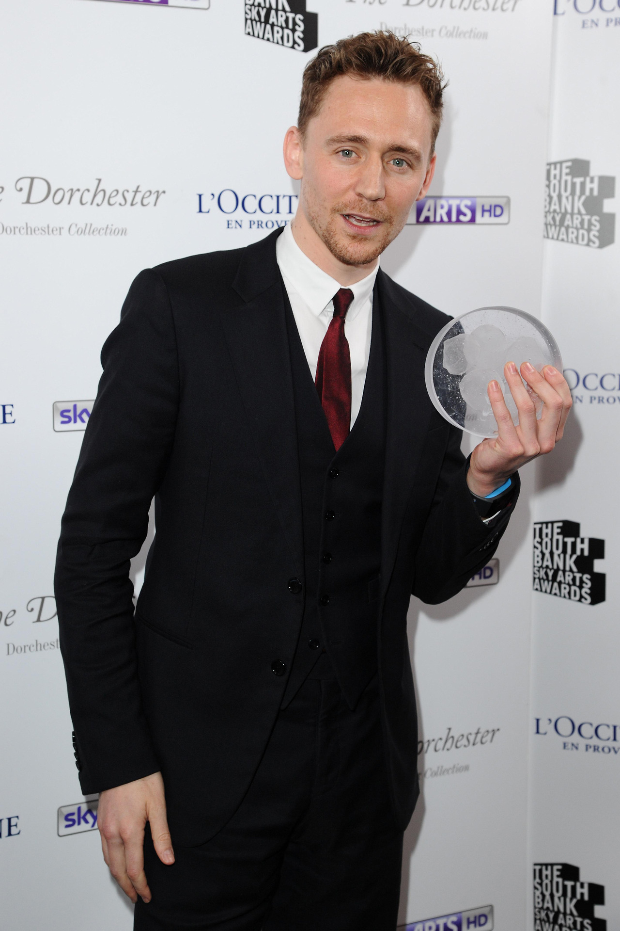 fai-hiddles:  Tom Hiddleston, winner of the Times Breakthrough Award, in the press