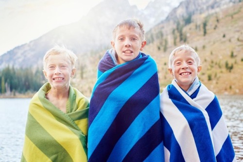 Lake life #familyfun #brothers #stripedsummer #qualitytime #summerfun @gallery.stock