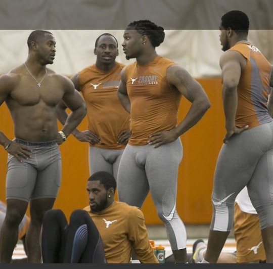 blackstripperworshippers:  🍆👀🍑👅💦Who’s ready for football season 🏈😍