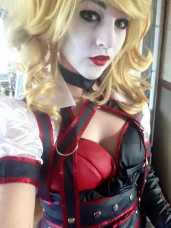 hotcosplaychicks:  Have some Harley! by MontanaS155  