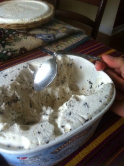 ipoog:  when you scoop ice cream and the thing happens 