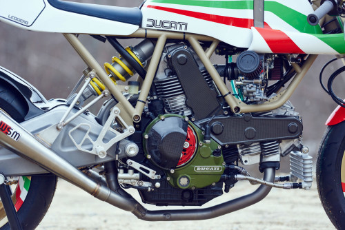 Porn photo caferacerpasion:  Awesome Ducati Cafe Racer