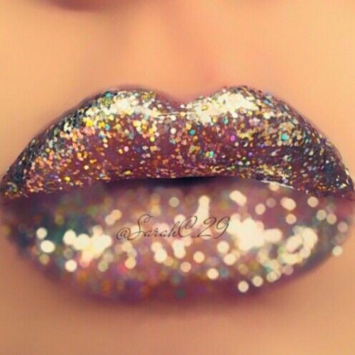 Glitter smooches😘
