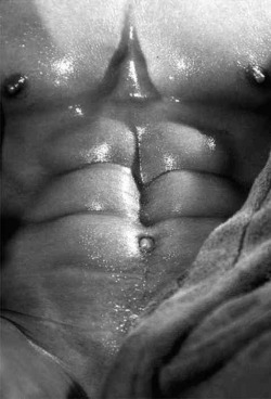 ultimate-men:  FOLLOW ULTIMATE MEN! http://ultimate-men.tumblr.com 