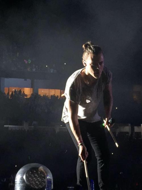the4almighty: Sweaty Harry with a bun in Kansas City x