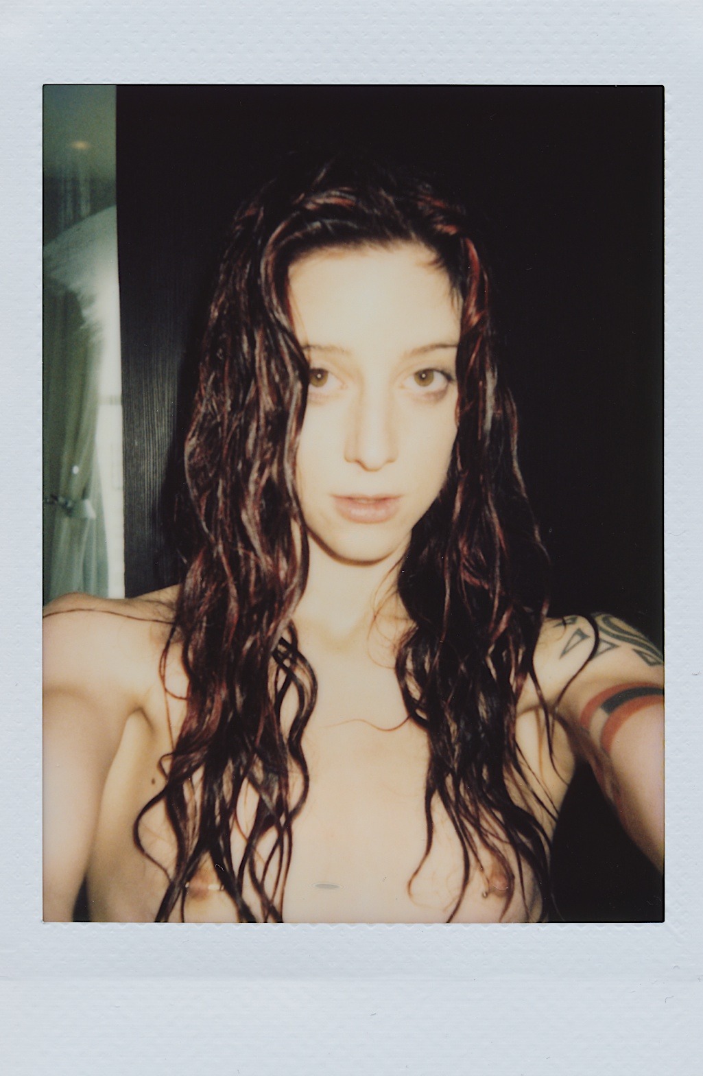 camdamage:  creativerehab:  Cam’s post-shower selfie.  my hair looks best wet 
