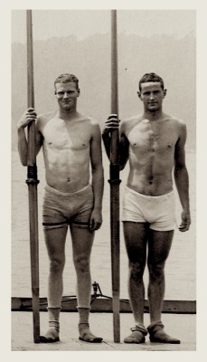 climbing-down-bokor:  Harvard Rowers   (1930s)