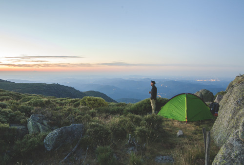 2016 - camp at summit Depuis deux jours, je check les conditions météos a la frontière Gard / Lozère