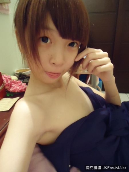 Sex yourasiandesire:  SELFSHOT NO 19 FOLLOW ME pictures