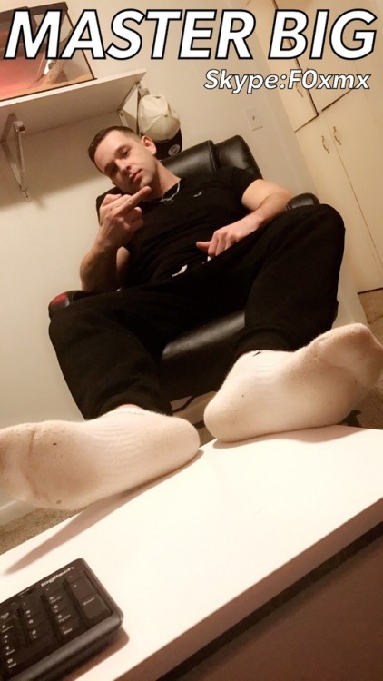 masterbig:Dirty sweaty socks for you to empty your wallet too!! Drain drain drain!!
