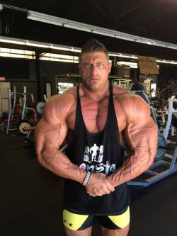 big-strong-tough:  Gabe Moen 